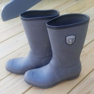 Kamik waterproof rain boots